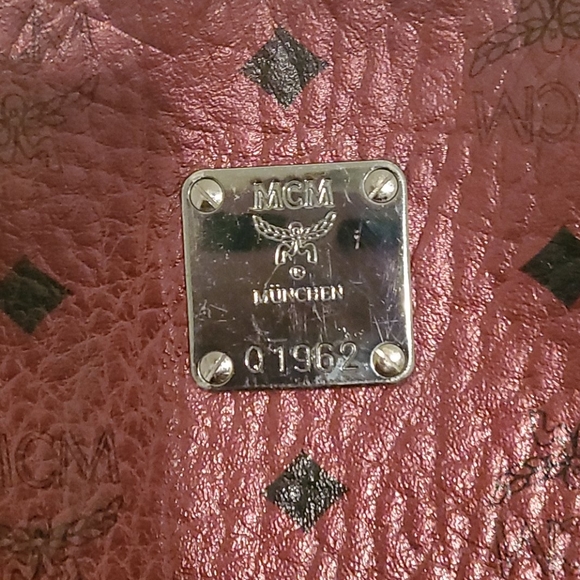 mcm metallic red backpack - Picture 7 of 8